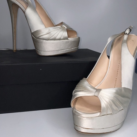 Guiseppe Zanotti Design Bridal High Heel Shoe - Picture 6 of 9